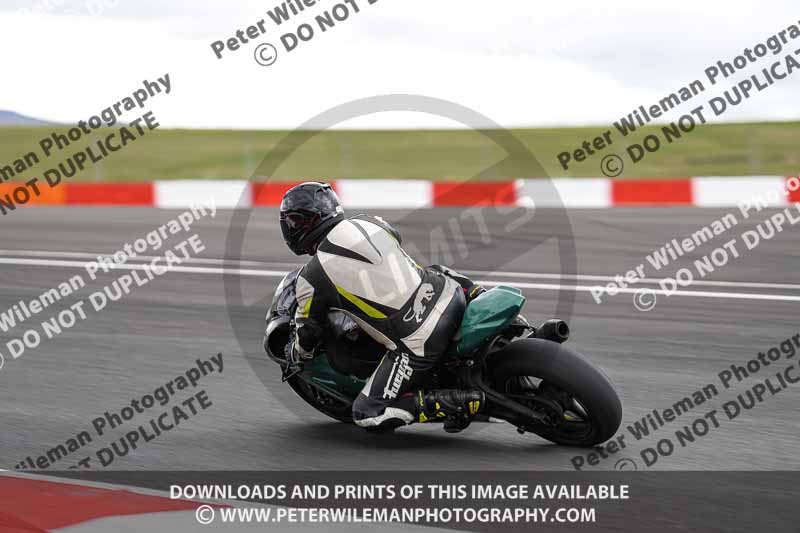 cadwell no limits trackday;cadwell park;cadwell park photographs;cadwell trackday photographs;enduro digital images;event digital images;eventdigitalimages;navarra;no limits trackdays;peter wileman photography;racing digital images;trackday digital images;trackday photos